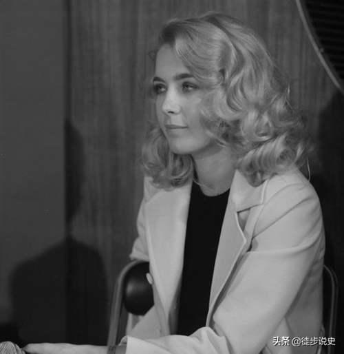 让人难忘的虎女郎玛丽·杜布瓦 玛丽 杜布瓦