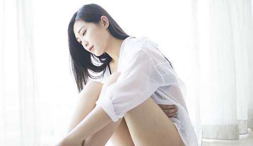 口述与男邻居过上夫妻生活