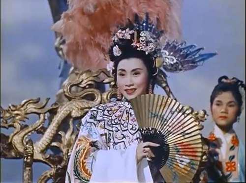 粤剧名伶白雪仙