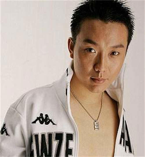 歌手李玉刚的个人基本介绍 李玉刚哪里人