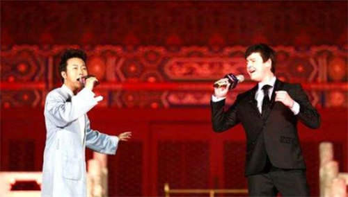 歌手李玉刚的个人基本介绍 李玉刚哪里人