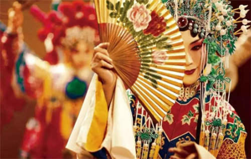 歌手李玉刚的个人基本介绍 李玉刚哪里人