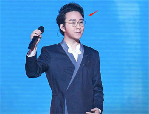 歌手李玉刚的个人基本介绍 李玉刚哪里人