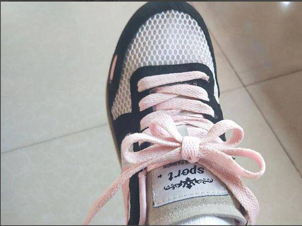 鞋带蝴蝶结的打法