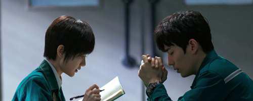 重启之极海听雷皮俑是不是毛晓彤