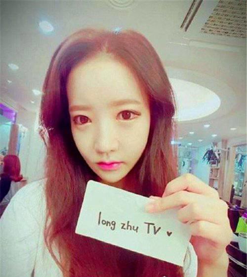 韩国最美女主播朴妮唛