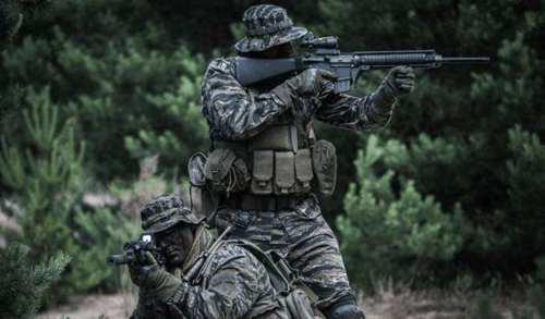 为什么经典的反斜面工事 还有步兵三三制战术现在却不常见了