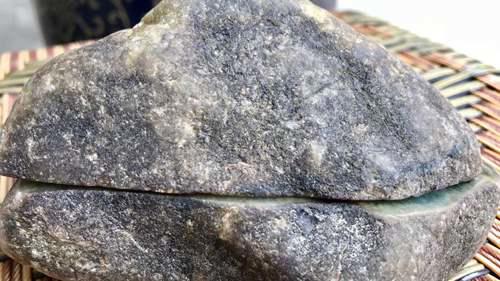 翡翠原石解剖及构成三要素 玉皮 玉雾 玉肉