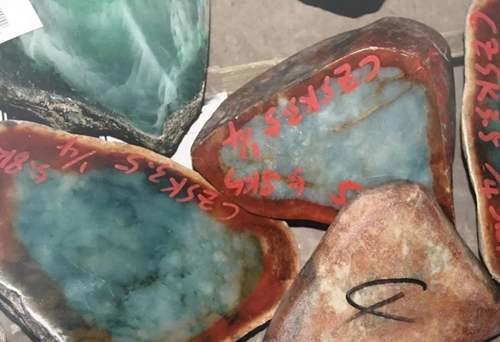 翡翠原石解剖及构成三要素 玉皮 玉雾 玉肉