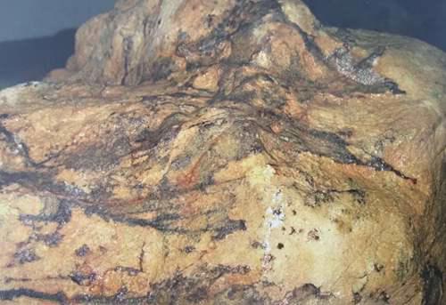 翡翠原石解剖及构成三要素 玉皮 玉雾 玉肉