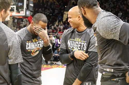 NBA前骑士球员理查德杰弗森退役