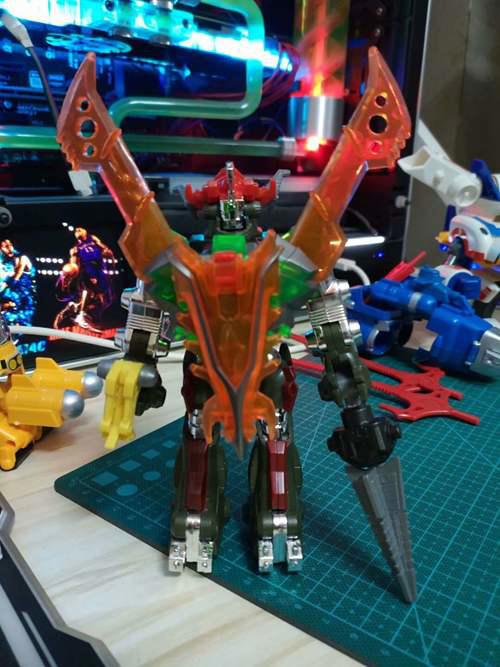 微星小超人 黑暗巨神金刚