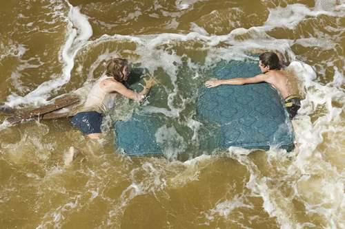 推荐八部经典灾难片