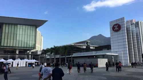 挥手2018 回顾这年香港发生的大事 你还记得吗