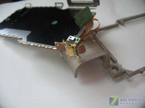诺基亚翻盖智能N93拆机图赏