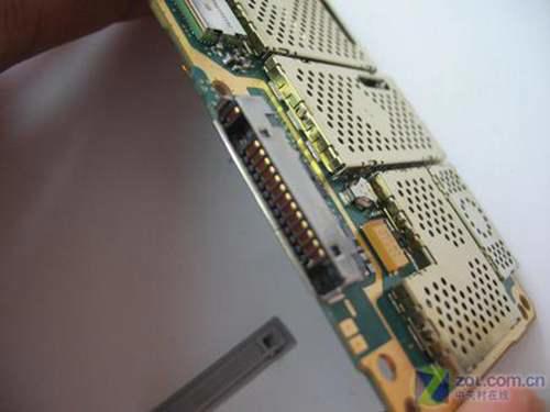 诺基亚翻盖智能N93拆机图赏
