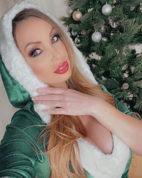 大家的精选 NikkiBenz