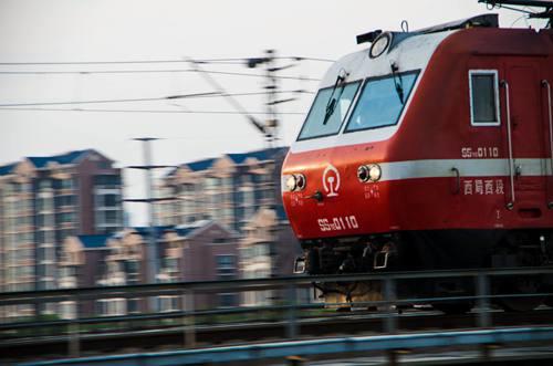 SS7E型电力机车介绍