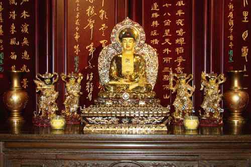 家庭供奉佛像摆放位置讲究