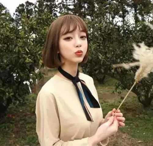 圆脸的女生适合什么刘海发型