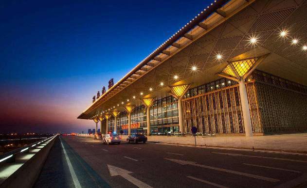 这八座都被称为亚洲第一大的火车站 到底哪个才是真的最大呢