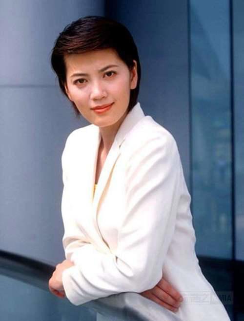 一哭成名的沈冰后来怎么样了 主持人沈冰