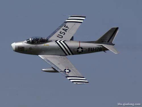 F86佩刀第一代喷气式战斗机