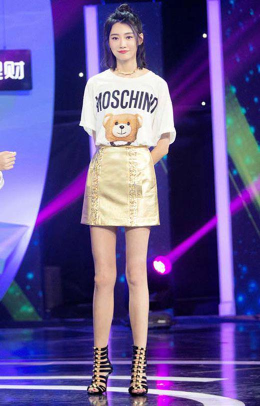 张梓琳身高没1米八吗