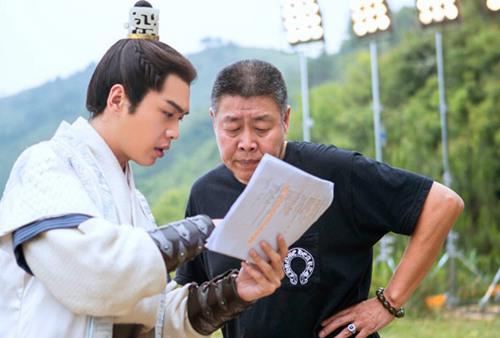 张若昀背景显赫 父亲张建个人资料