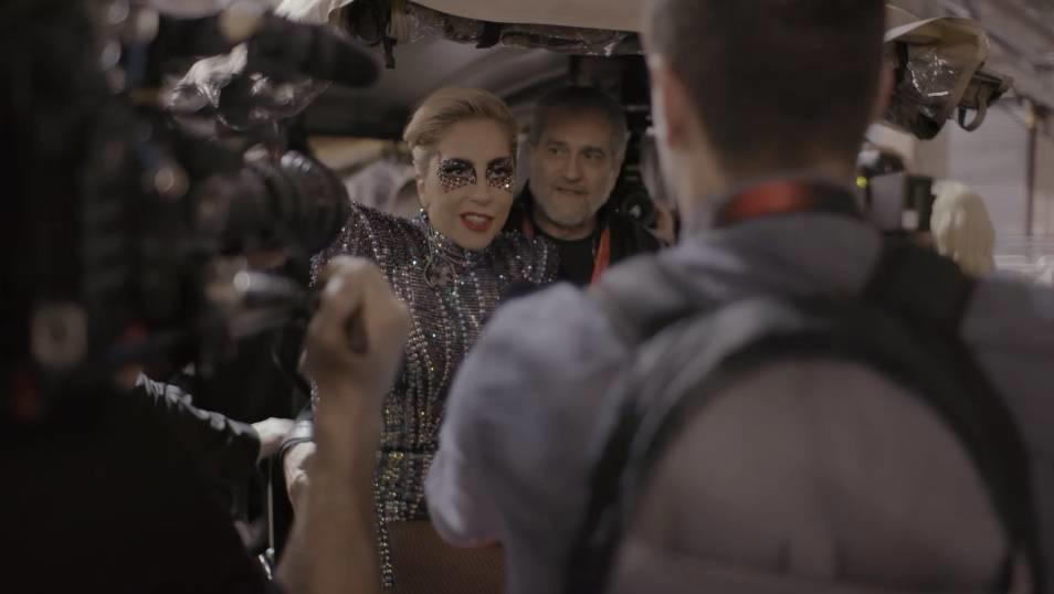 1米57的LadyGaga 即使举步维艰 也都是我