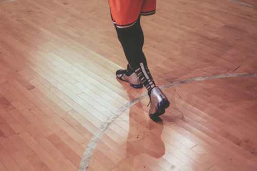 NikeShoxBB实战评测 为情怀而买单 致敬心中最强的扣篮王