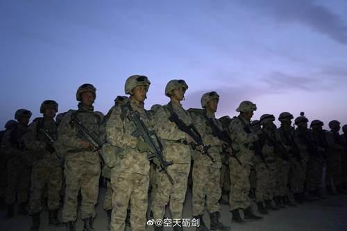 近期星空迷彩作战服总结