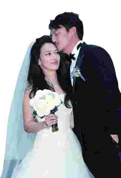 张震今日大婚迎娶前女助理 旧爱舒淇接新娘捧花大哭