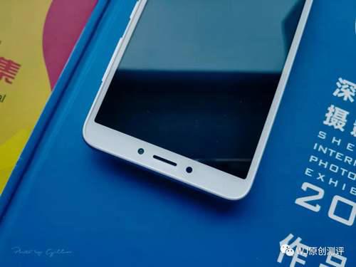 这是一款可以卸电池的老年智能手机 中国移动A6智能手机