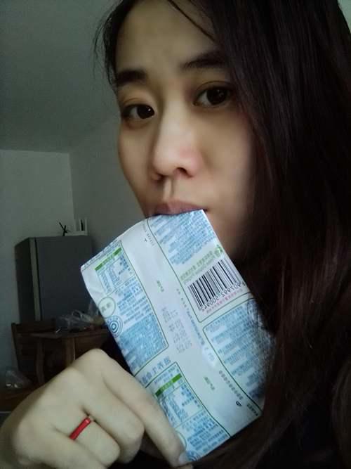 这是一款可以卸电池的老年智能手机 中国移动A6智能手机