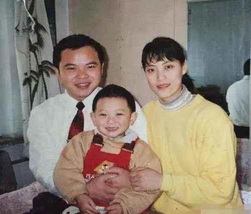 黄子韬的爸爸什么得了什么病去世的