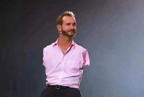 关于尼克胡哲的励志故事