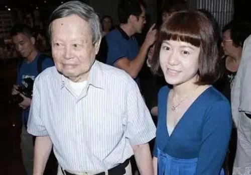 翁帆为何婚后17年不生子? 翁帆生子