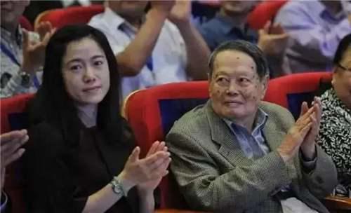 翁帆为何婚后17年不生子? 翁帆生子