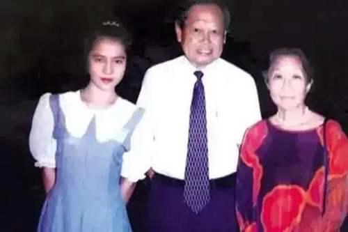 翁帆为何婚后17年不生子? 翁帆生子