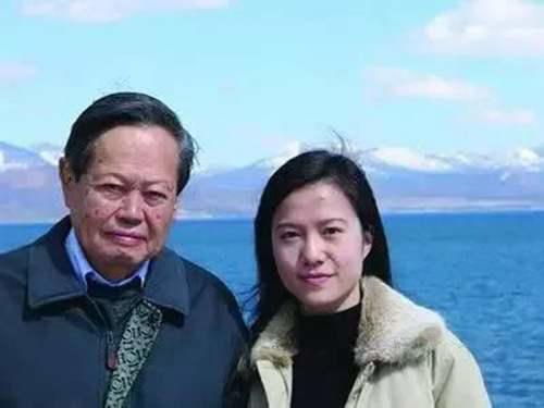 翁帆为何婚后17年不生子? 翁帆生子