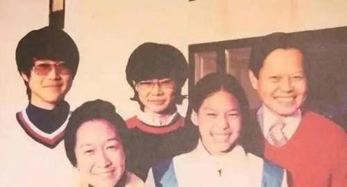 翁帆为何婚后17年不生子？ 翁帆生子