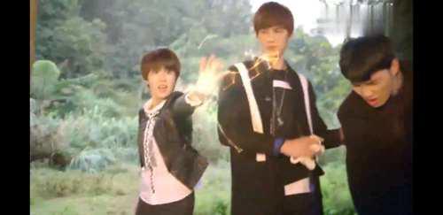 雷婷与辜战做为KO榜并列第三的高手 他们分身的战力指数分别是多少呢