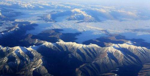 世界上最长的山脉是什么