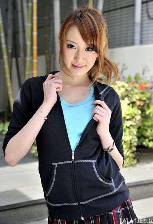 每日观优 白咲舞非常非常白