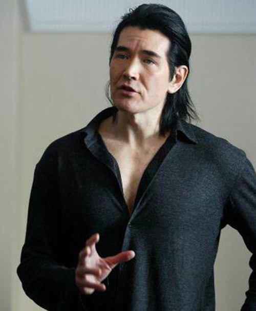 费翔是美国和中国混血父母照曝光