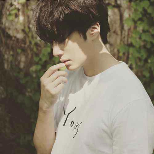 丁一宇女朋友是中国女孩?