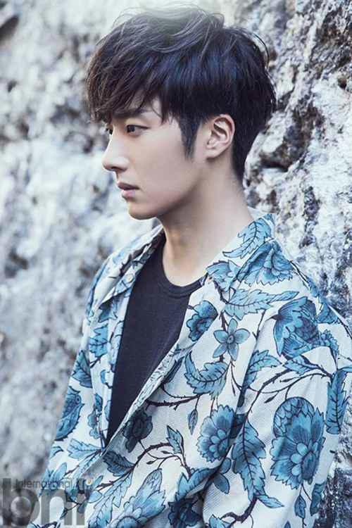 丁一宇女朋友是中国女孩?