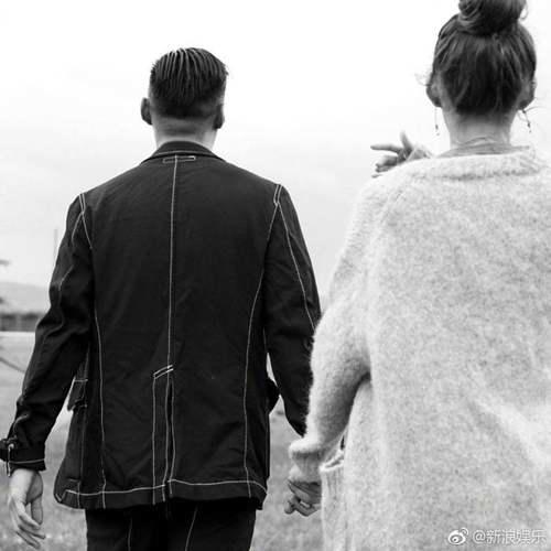 余文乐结婚 五张婚纱照中四张是黑白的 知道真相的我哭笑不得