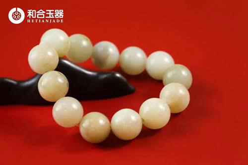 这样的和田玉籽料手链 你见过吗